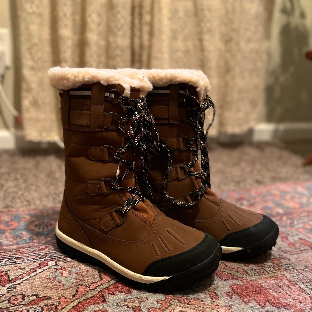 BearPaw Winter Snowboots